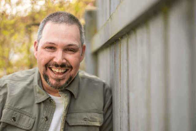 Use Stoneham-1 Medium.png